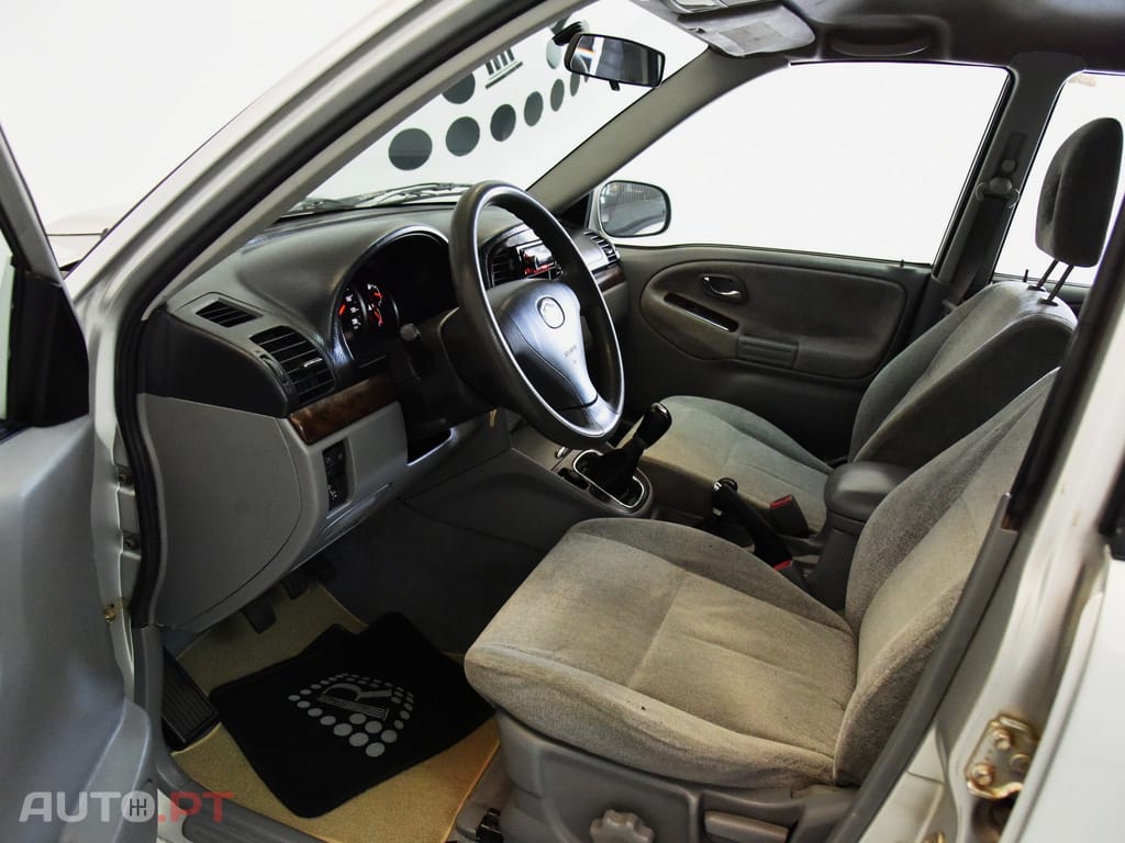 Suzuki Grand Vitara XL7 2.0 HDI 16V 4X4 7LUG