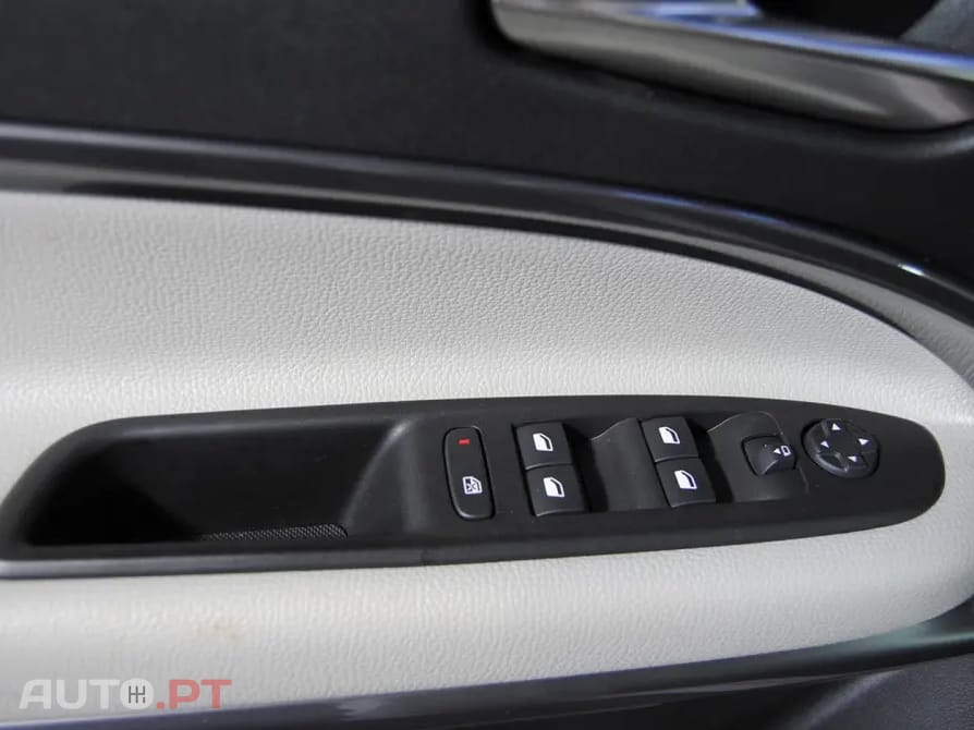 Fiat 600 1.2 Hybrid La Prima