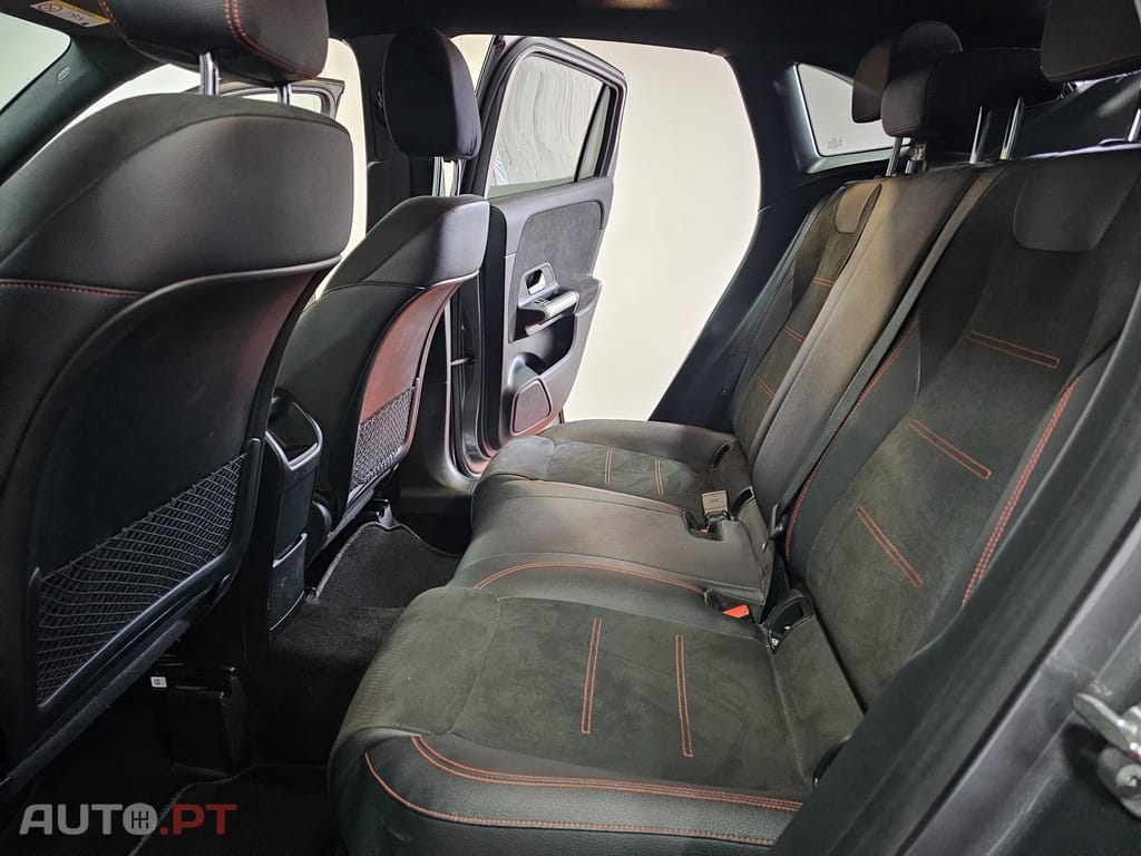 Mercedes-Benz GLA 180 d AMG Line