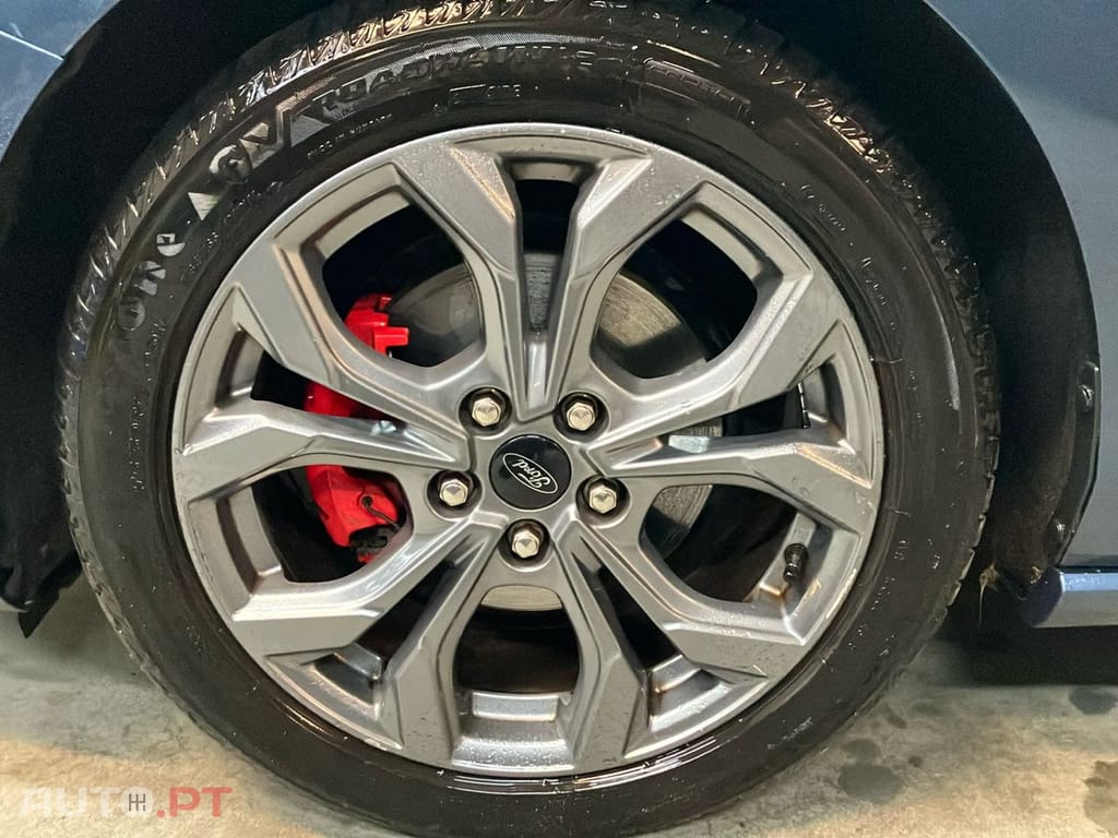 Ford Focus 1.0 EcoBoost MHEV ST-Line