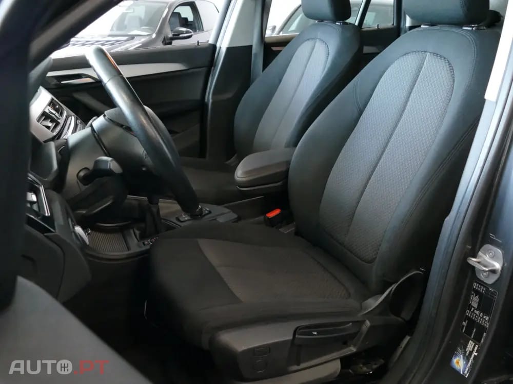 BMW X1 16 d sDrive — fotografia 24