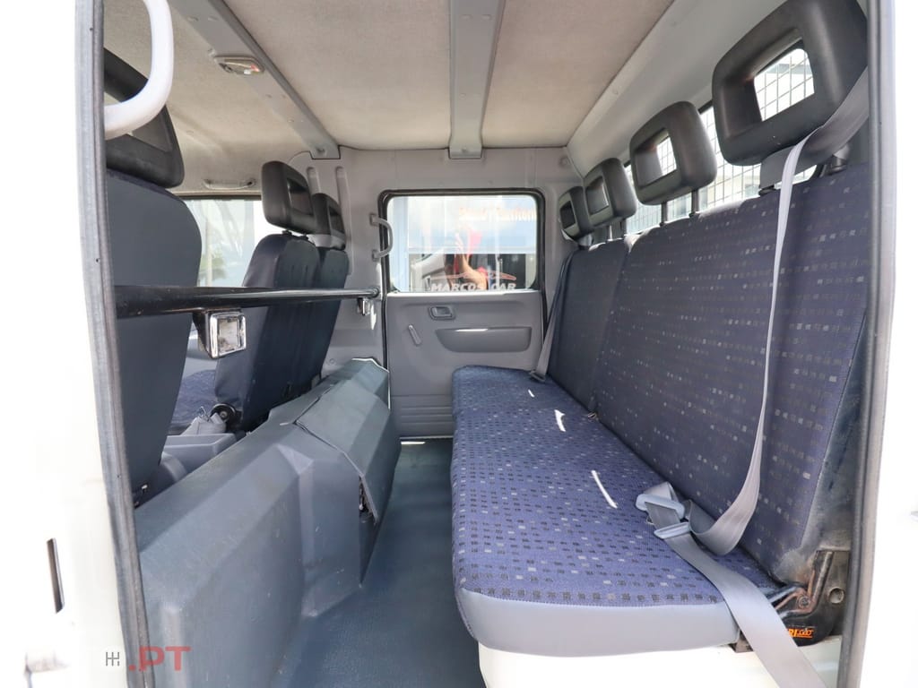 Mitsubishi Canter 3.0 TD FB634B4SLEA8 — fotografia 13