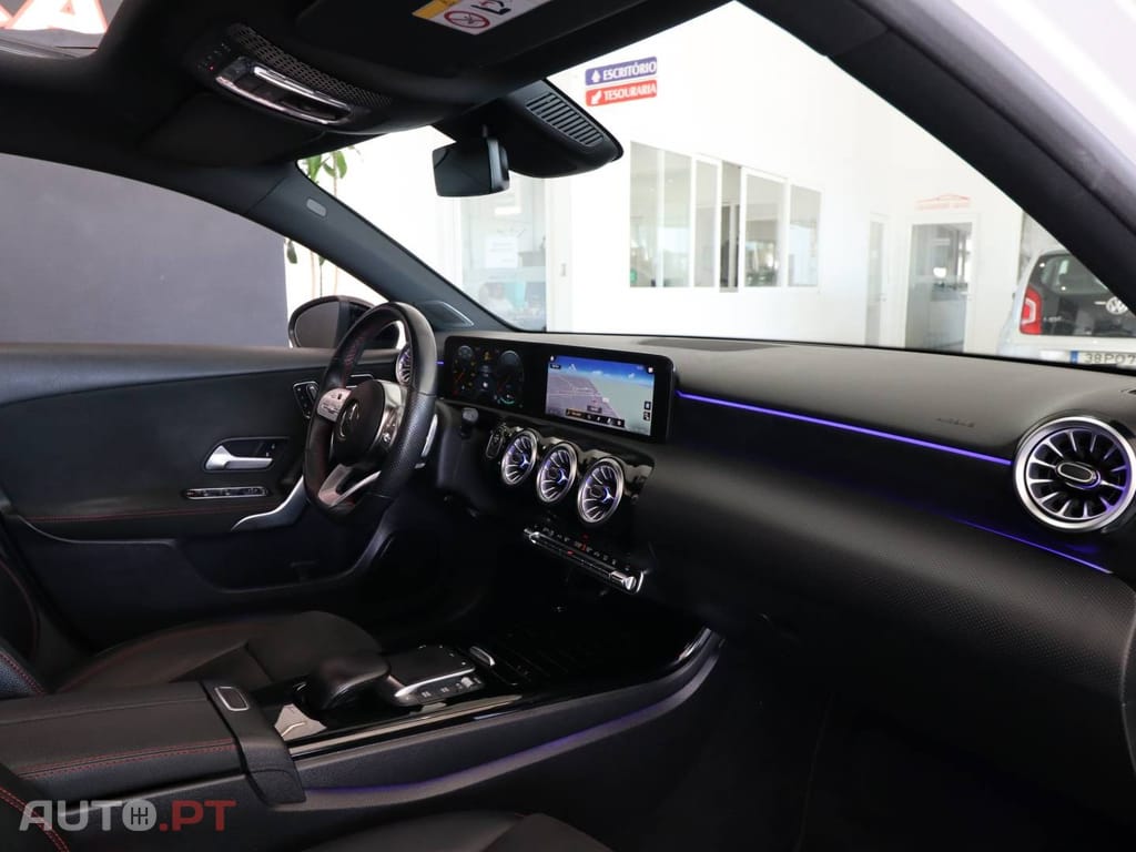 Mercedes-Benz A 250 e 8G-DCT AMG Line