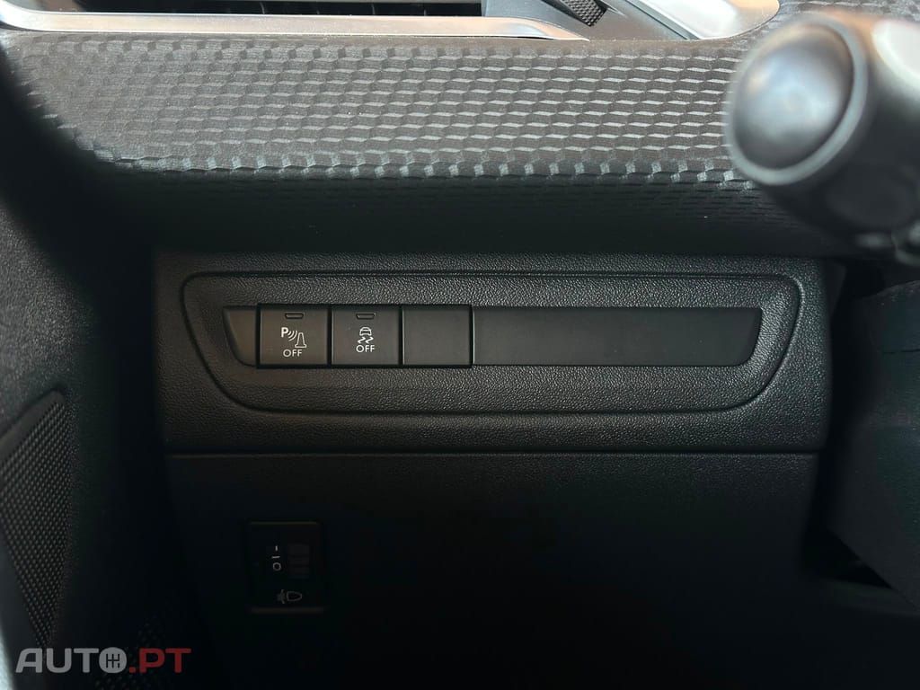 Peugeot 2008 1.2 PureTech Allure