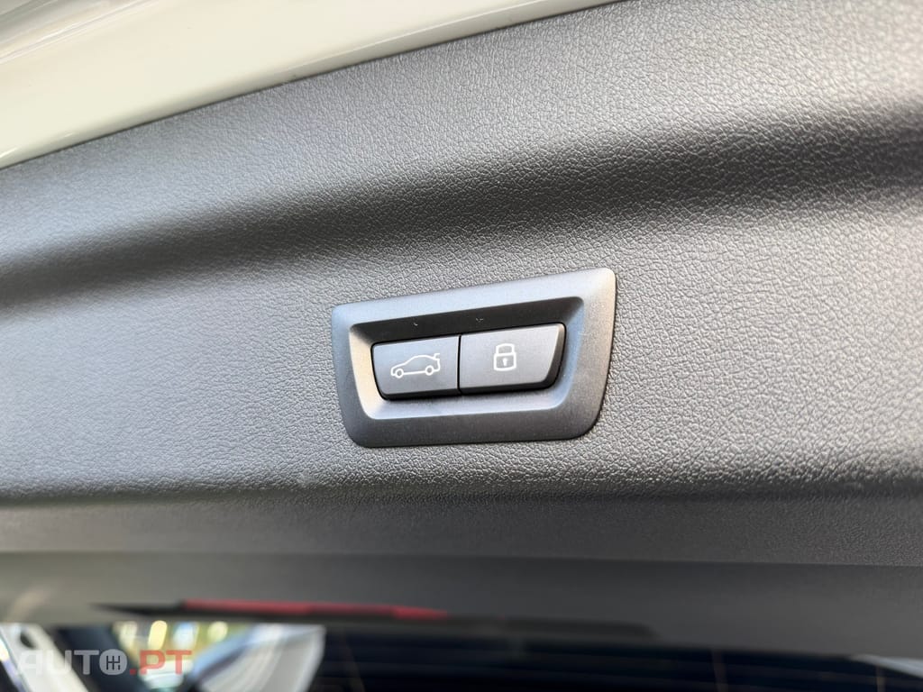 BMW X1 xDrive25e Pack Desportivo M