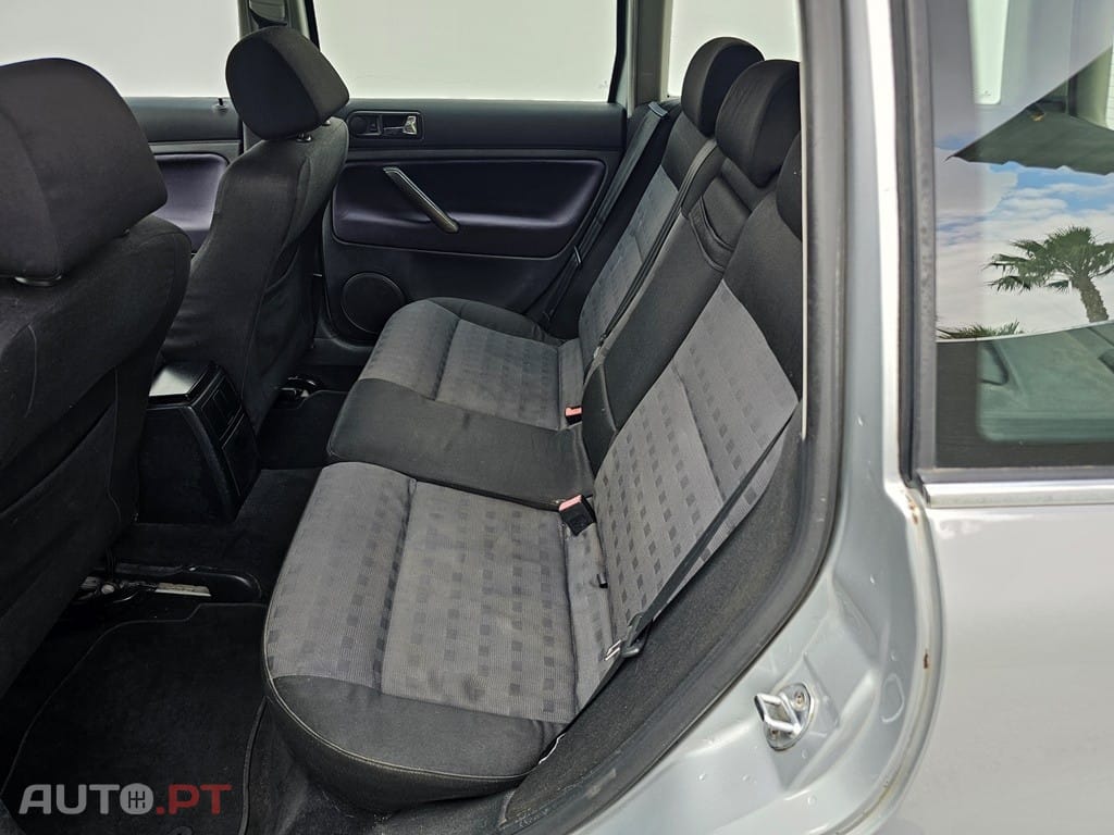 Volkswagen Passat Variant 1.9 TDi Confortline
