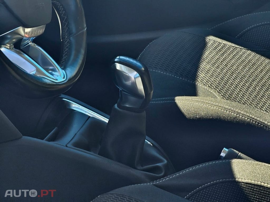 Peugeot 208 1.2 PureTech Allure