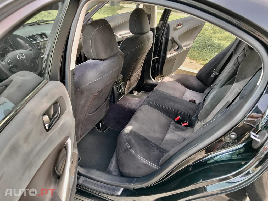 Lexus IS 220 Business c/ Pack Sport