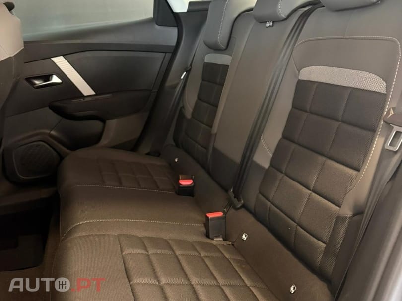 Citroen e-C4 136 PLUS