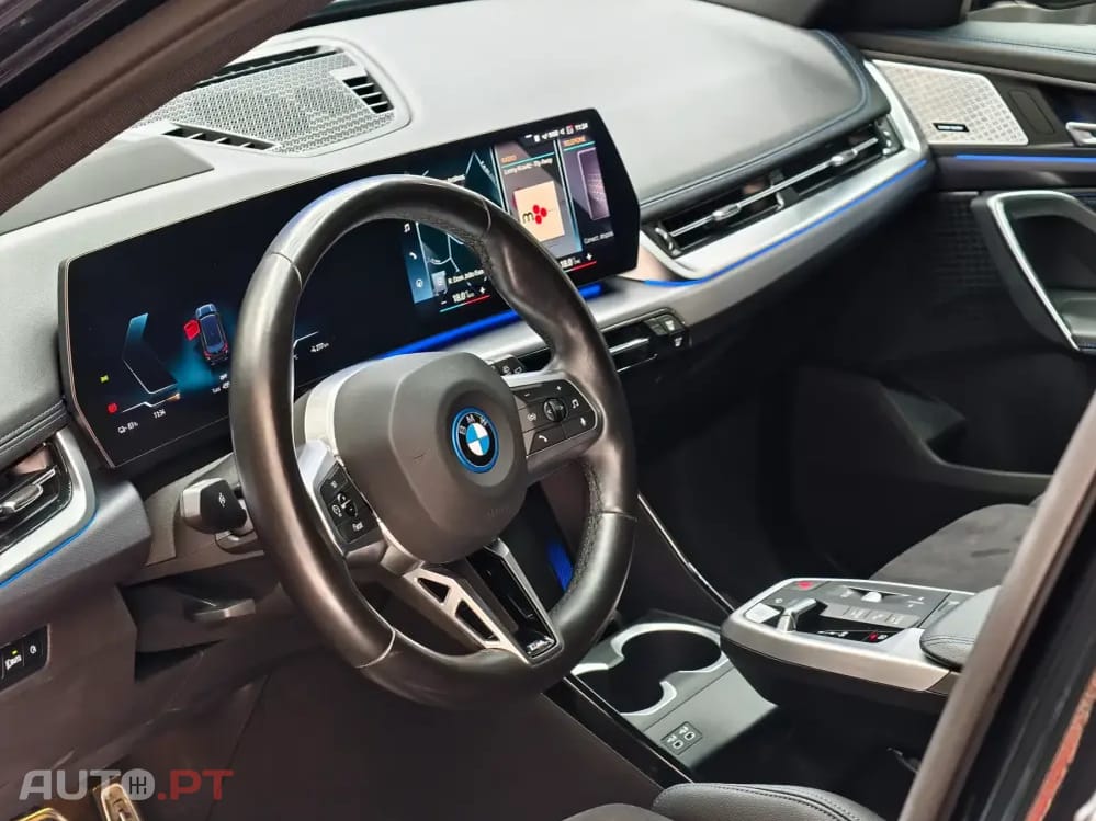 BMW iX1 xDrive30 Pack Desportivo M