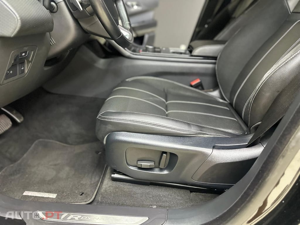 Land Rover Velar 2.0 D R-Dynamic S