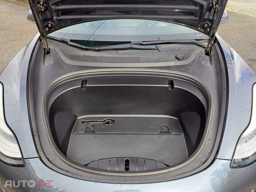 Tesla Model 3 Long Range Tração Traseira