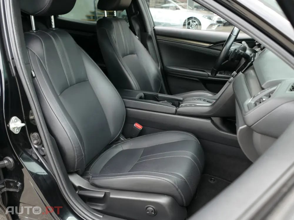 Honda Civic 1.6 i-DTEC Executive Premium 9AT