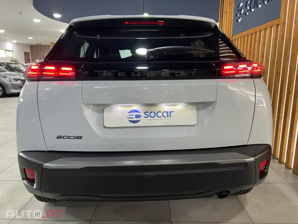 Peugeot 2008 1.2 PureTech Style — fotografia 8