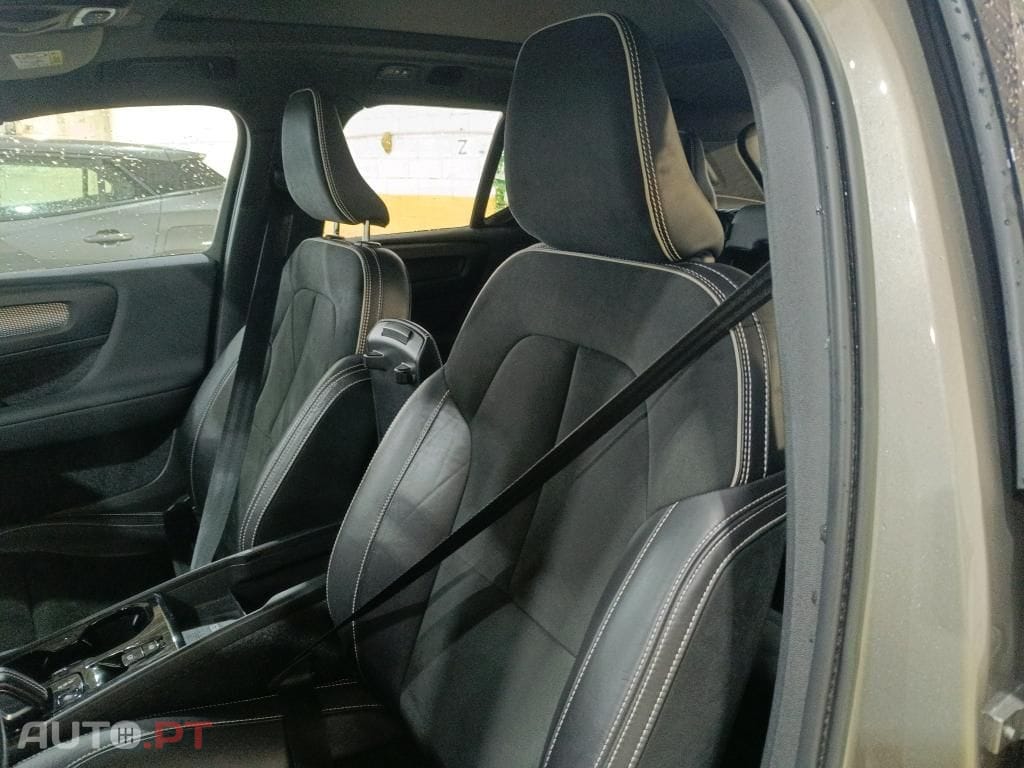 Volvo XC40 1.5 T4 PHEV R-Design