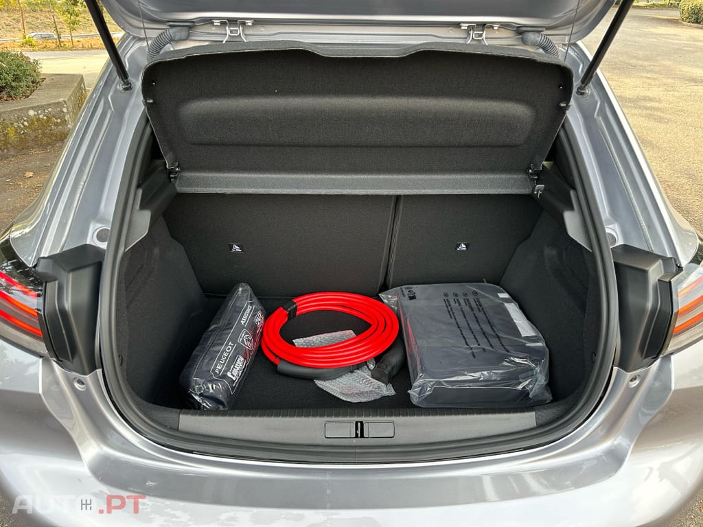 Peugeot E-208 51 kWh Allure