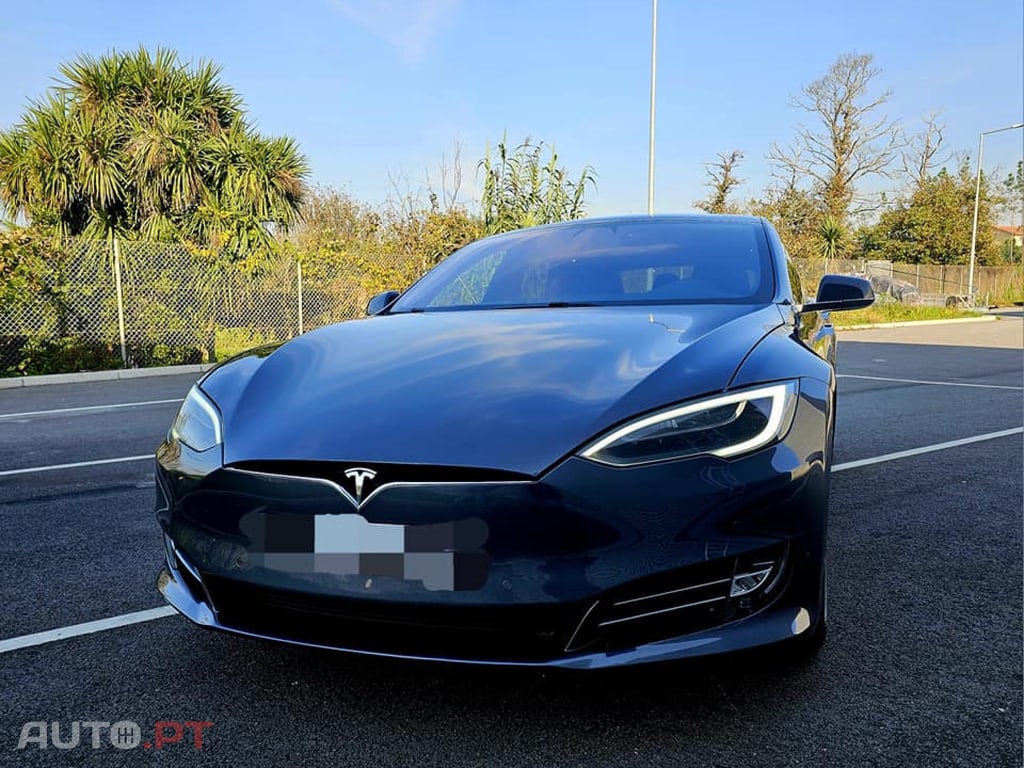 Tesla Model S 75 D