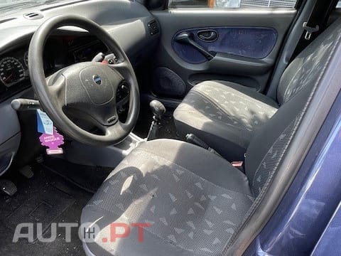 Fiat Palio Weekend 75 Liberty