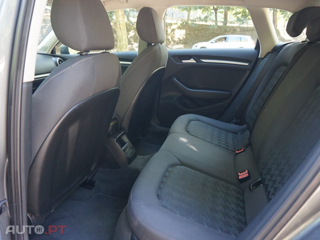 Audi A3 Sportback 1.6 TDI Attraction Ultra