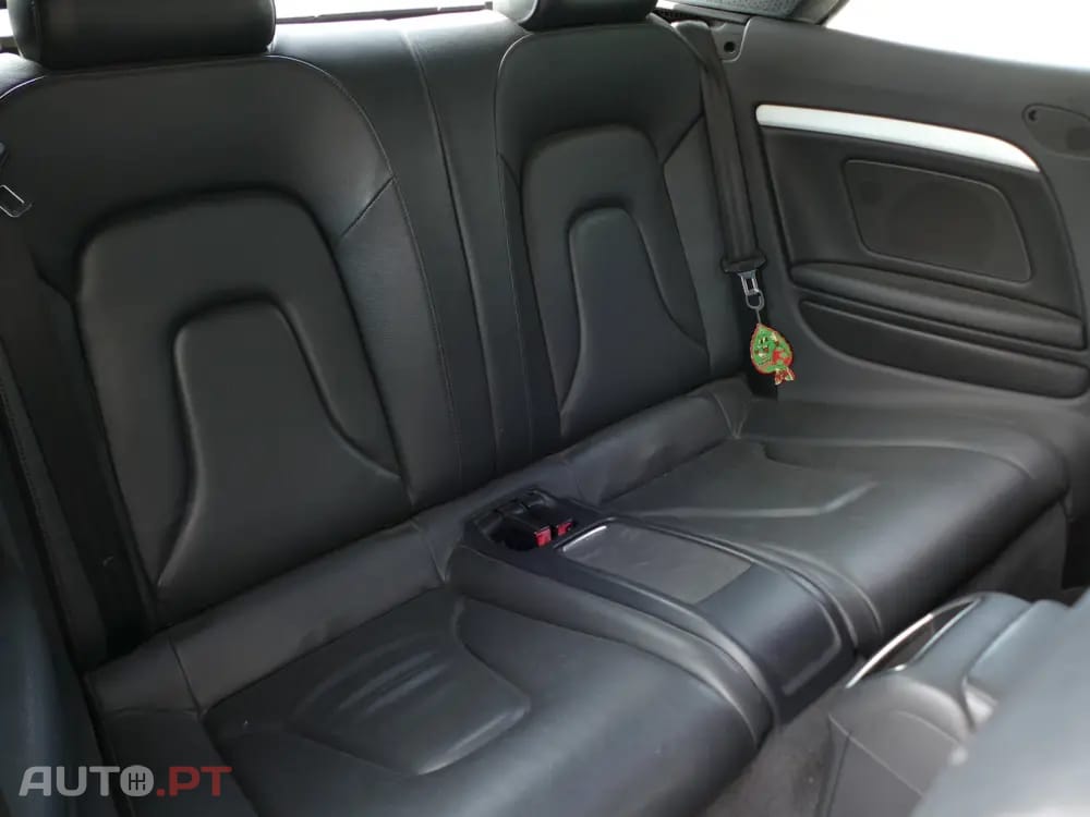 Audi A5 2.0 TDi S-line