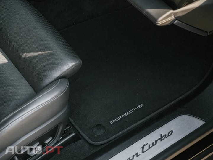 Porsche Taycan Turbo