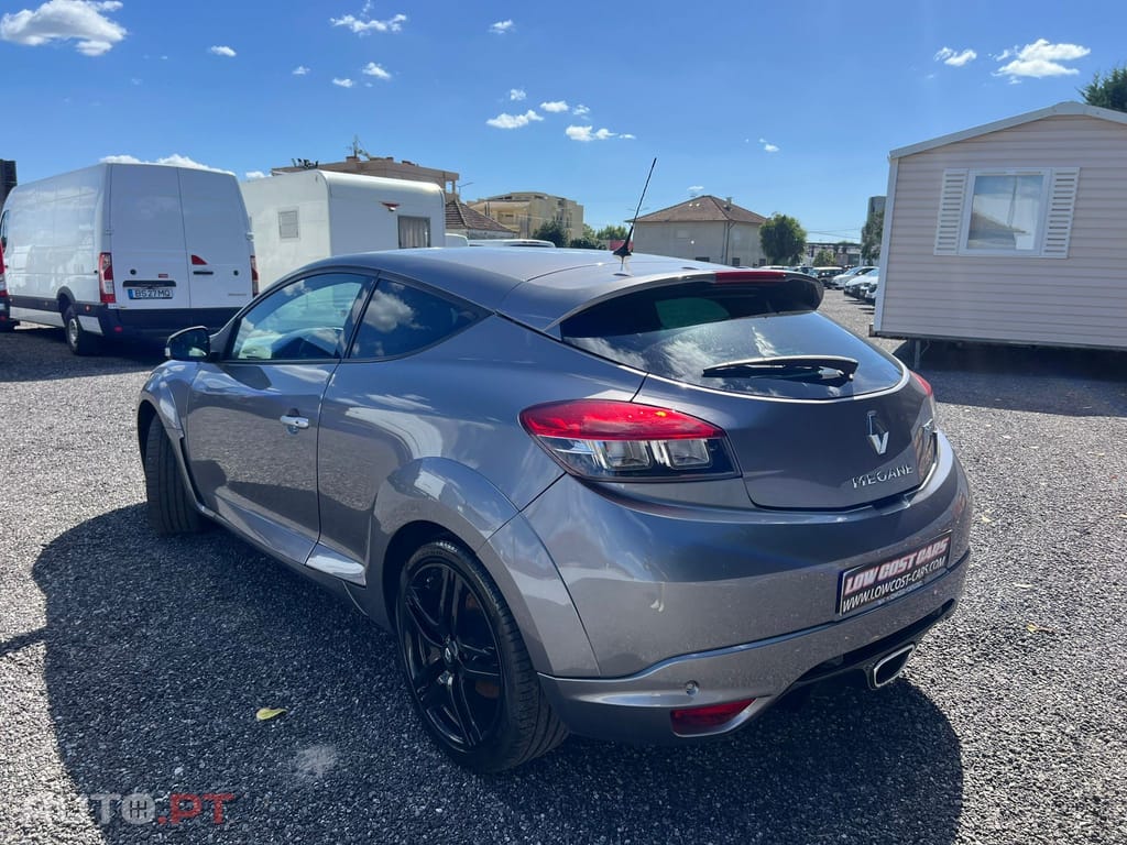 Renault Mégane Coupe 2.0 T 16V RS
