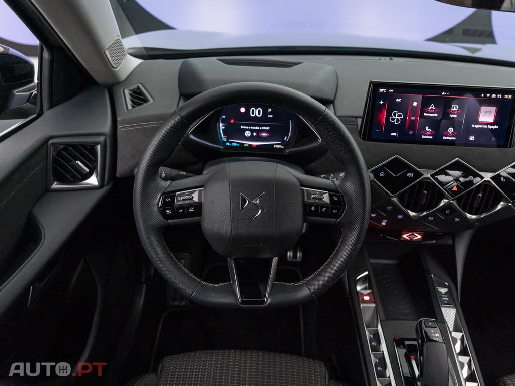 DS DS3 E-Tense Bastille