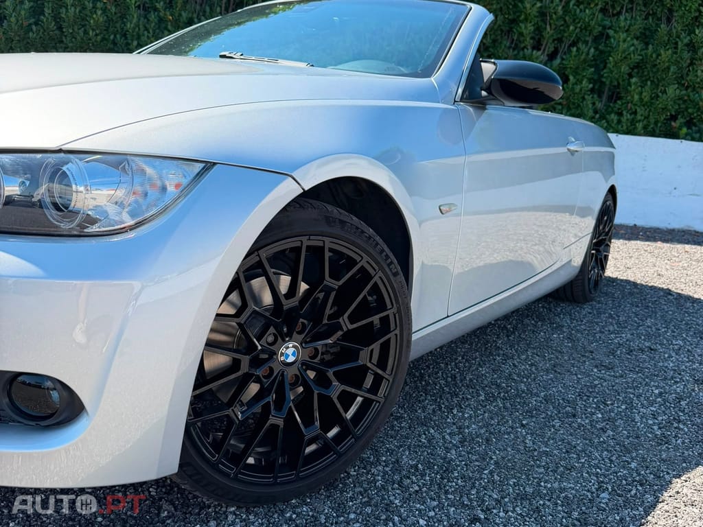 BMW 320 d Auto