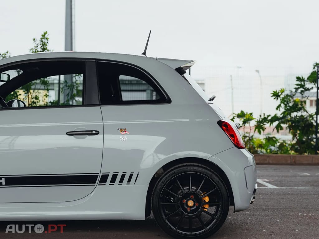 Abarth 595 Competizione