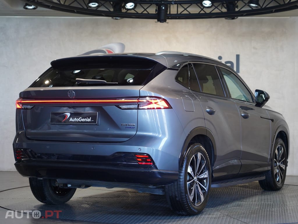MG HS 1.5 T-GDI Plug In Hybrid Luxury