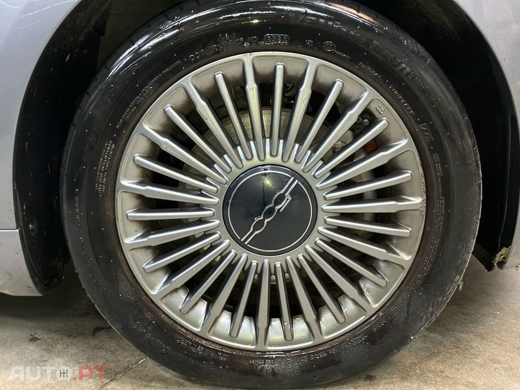 Fiat 500e Icon Plus 42 KWh