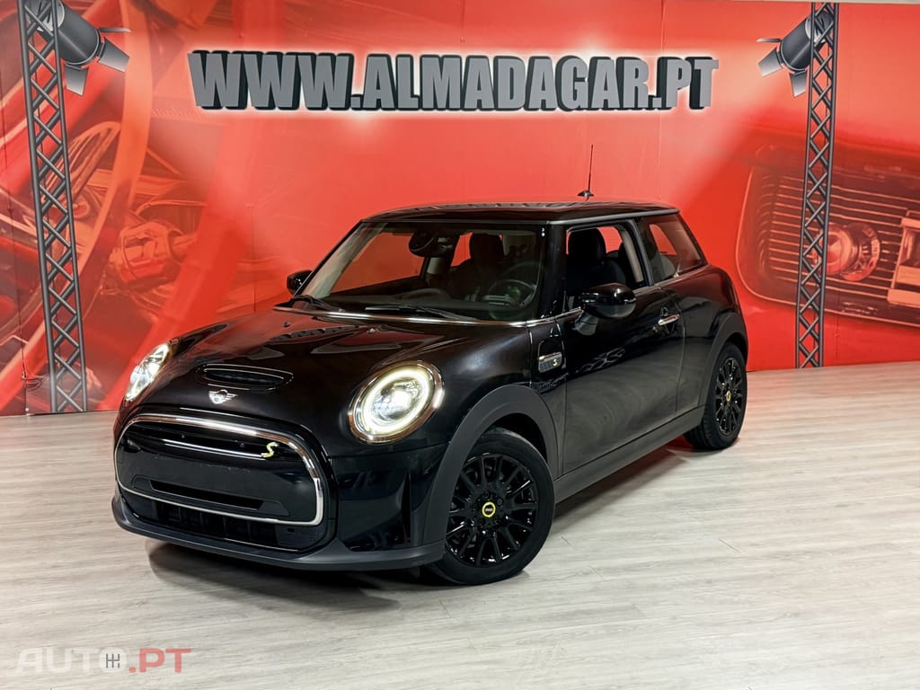 MINI Cooper Cooper SE Premium Essential