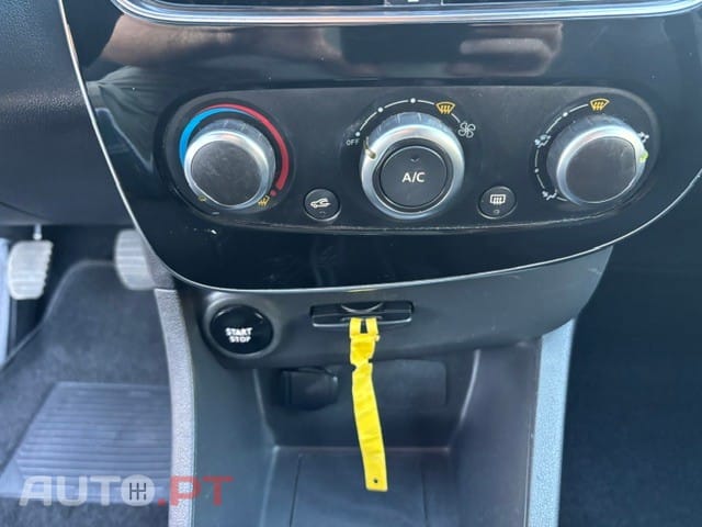 Renault Clio Sport Tourer 0.9 TCE Limited