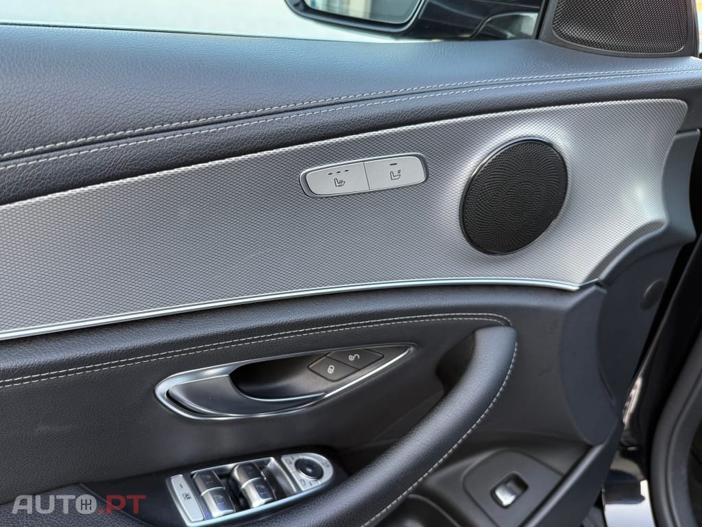 Mercedes-Benz E 300 de AMG Line