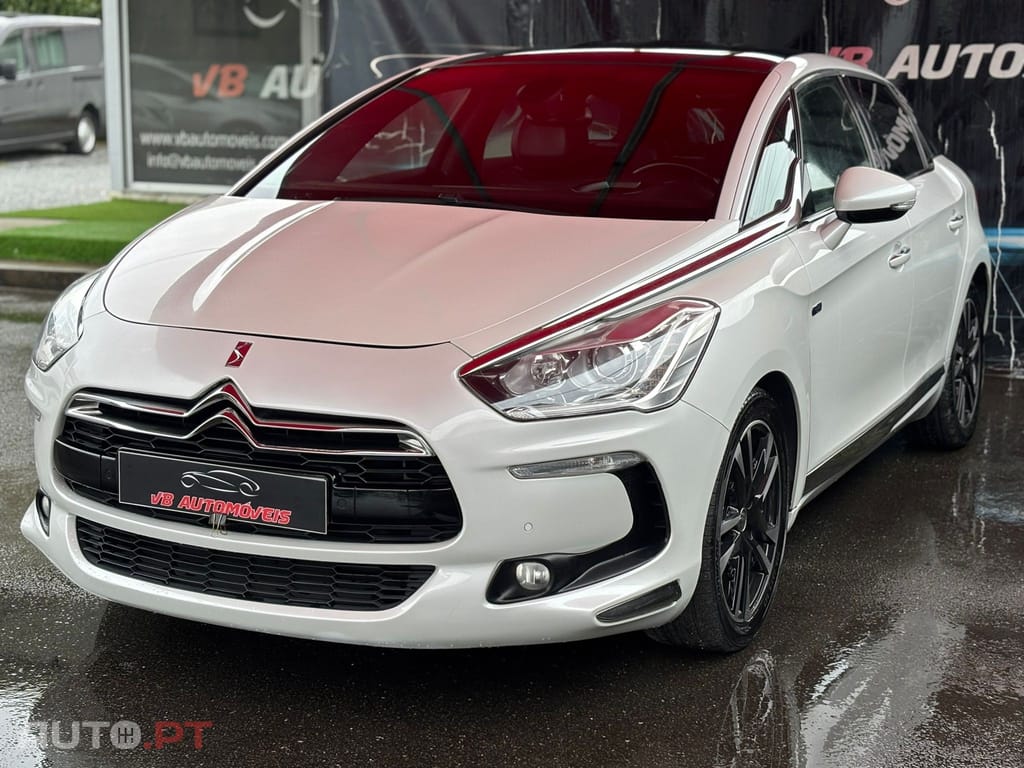 Citroen DS5 2.0 HDi Hybrid4 So Chic CMP6 88g