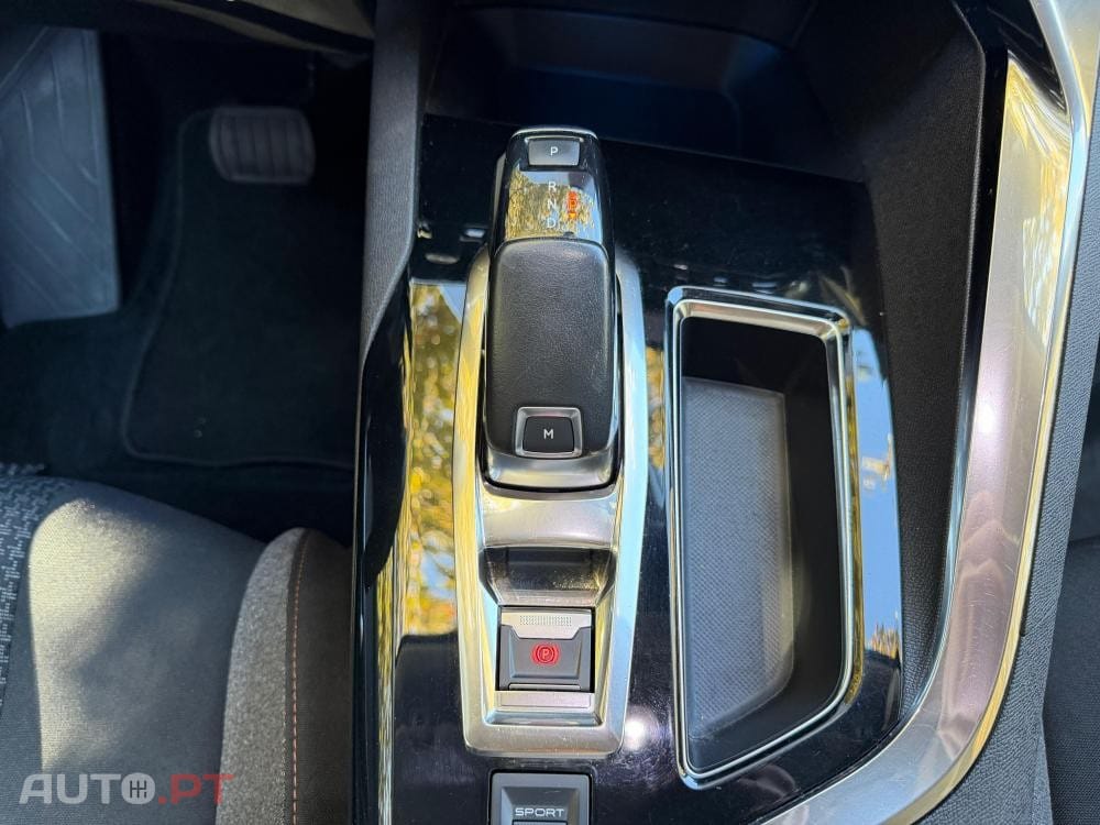 Peugeot 3008 1.6 BlueHDi Allure EAT6 J18
