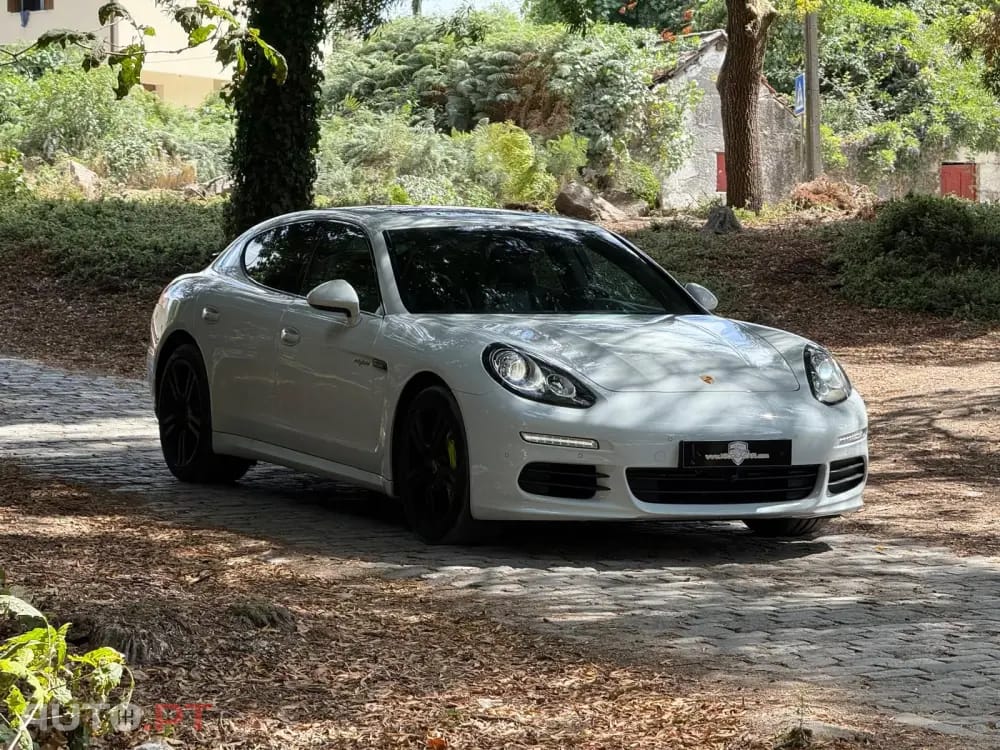 Porsche Panamera S E-Hybrid