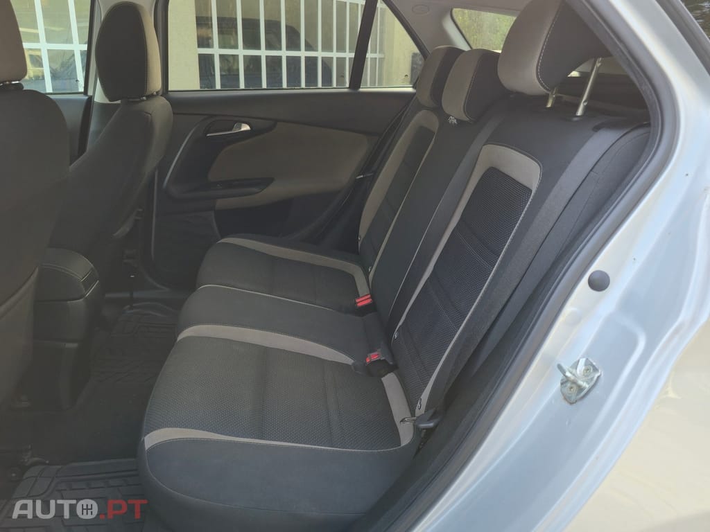 Fiat Tipo 1.6 M-Jet Lounge DCT