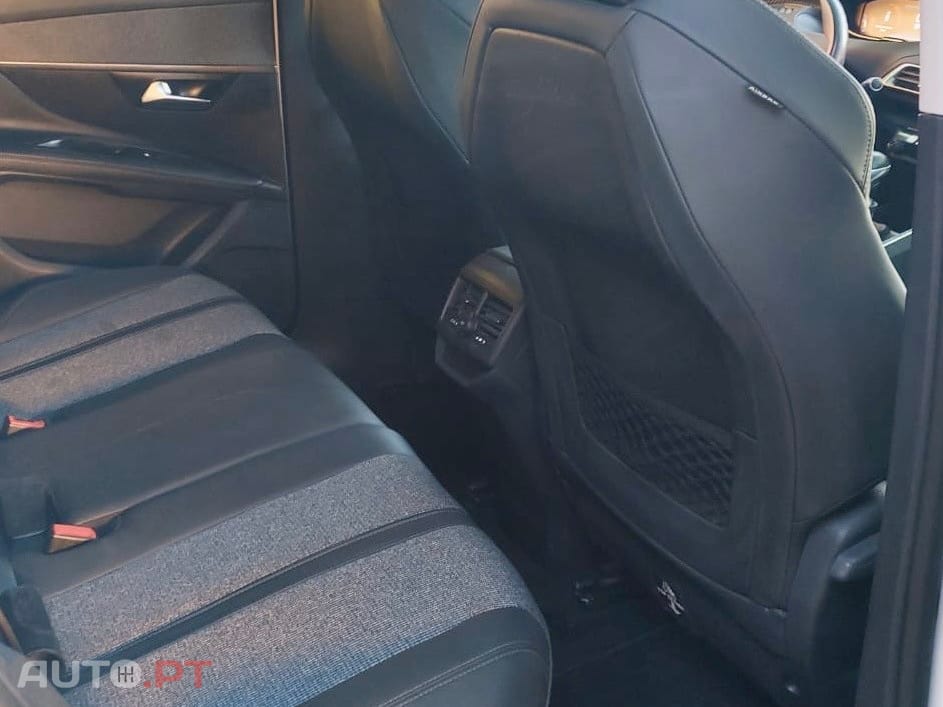 Peugeot 3008 1.5 BlueHDi Allure