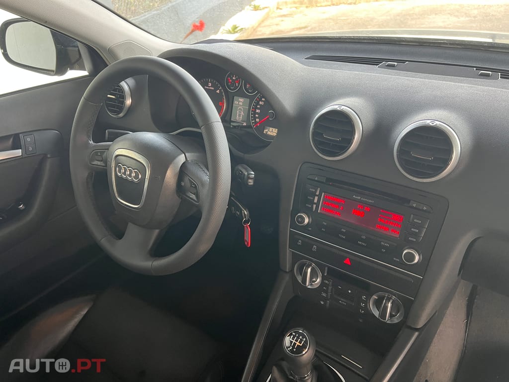 Audi A3 Sportback 1.6 tdi S-Line