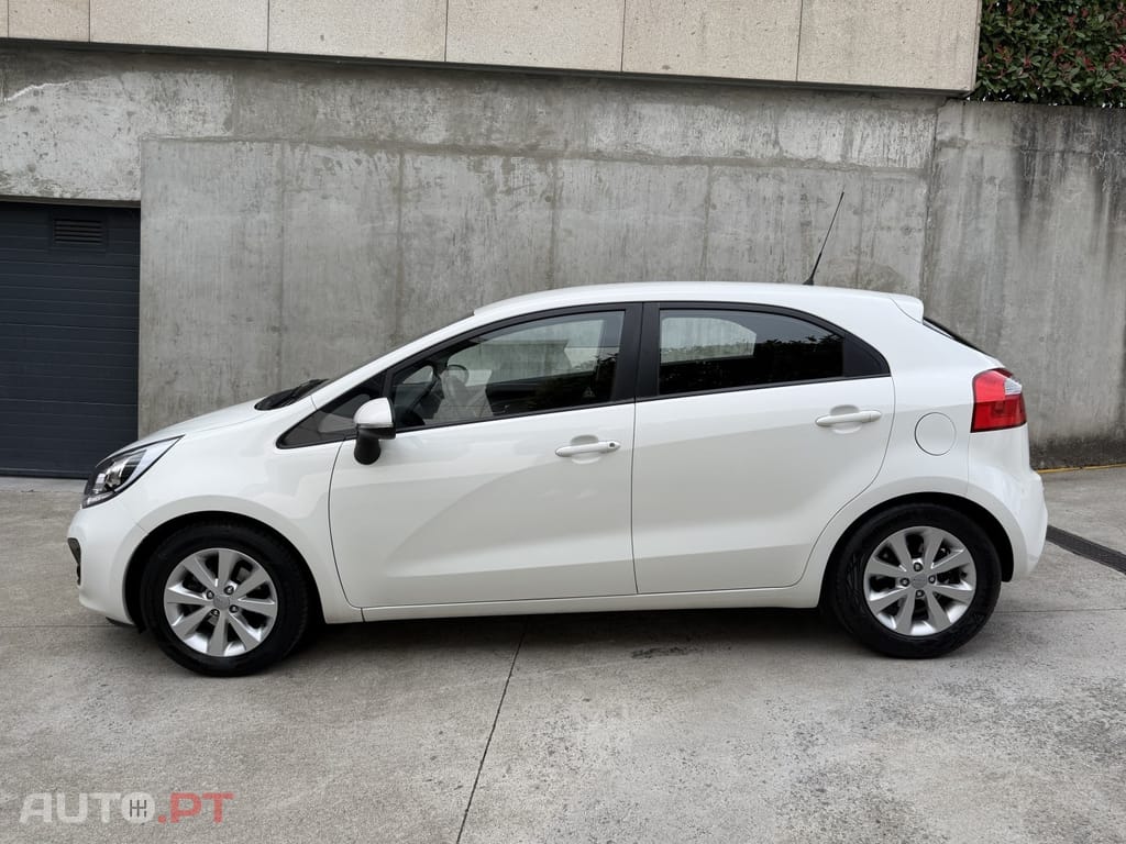 Kia Rio 1.2 CVVT LX