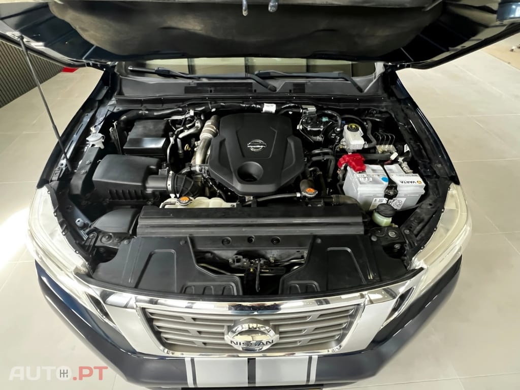 Nissan Navara 2.3 Cdi 4WD - Dupla Cabine
