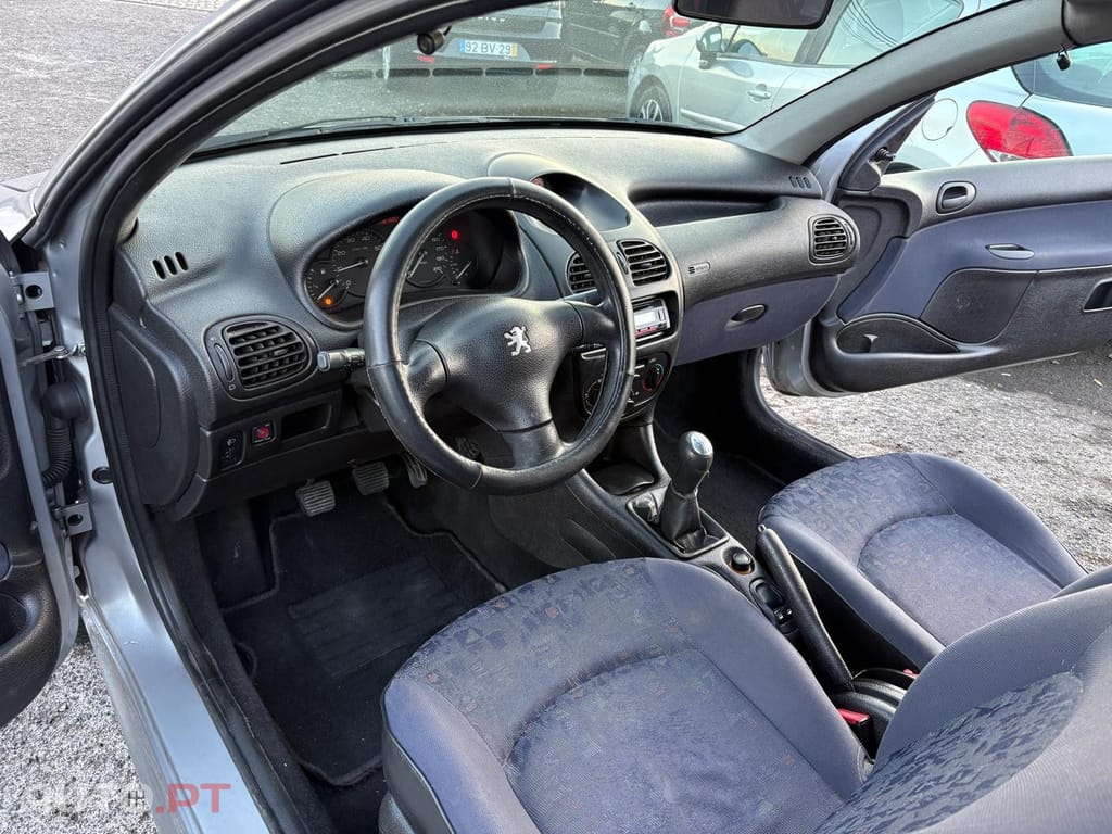 Peugeot 206 1.1 Color Line