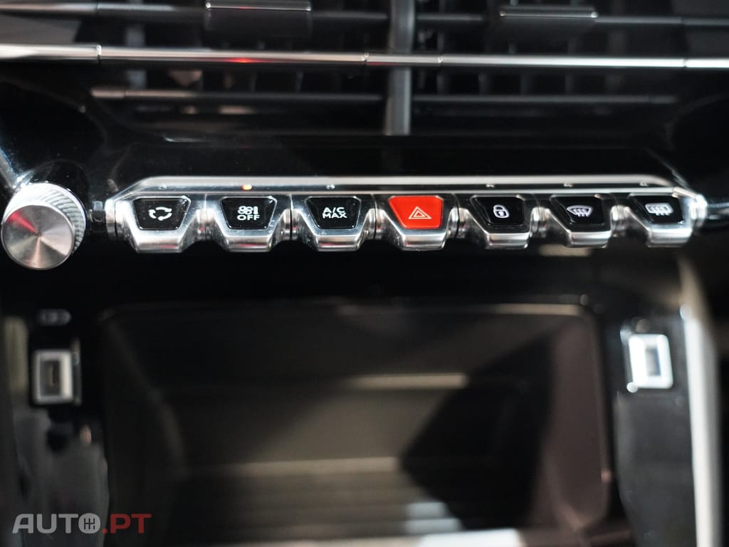 Peugeot E-208 50 kWh Active Pack