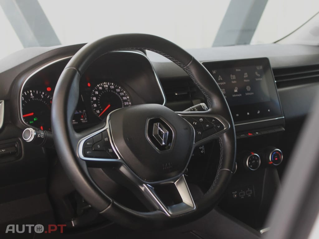 Renault Clio TCe 100 BUSINESS EDITION