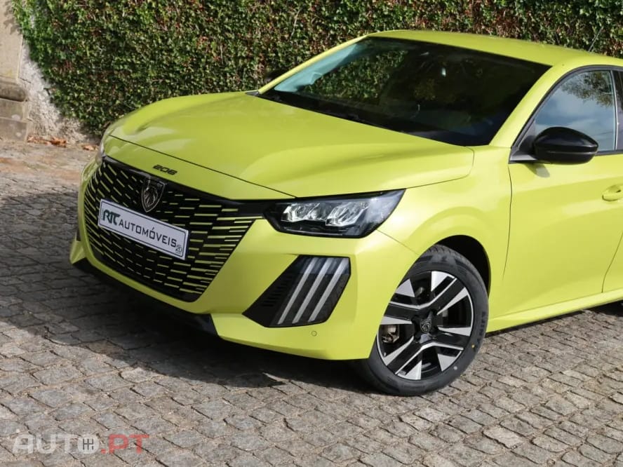 Peugeot E-208 50 kWh Style