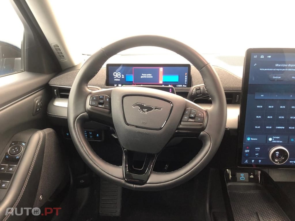 Ford Mustang Mach-E Standard Range