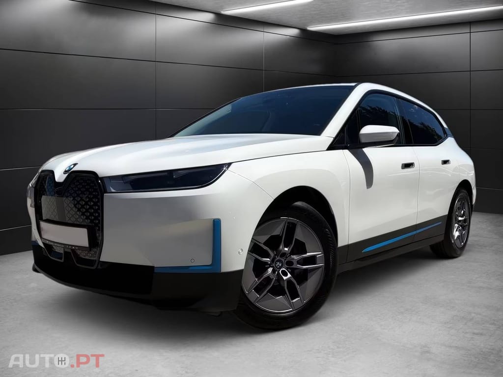 BMW iX xDrive 40