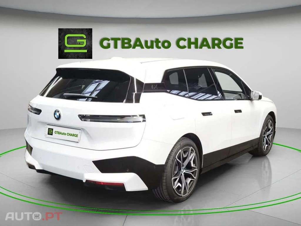 BMW iX xDrive40