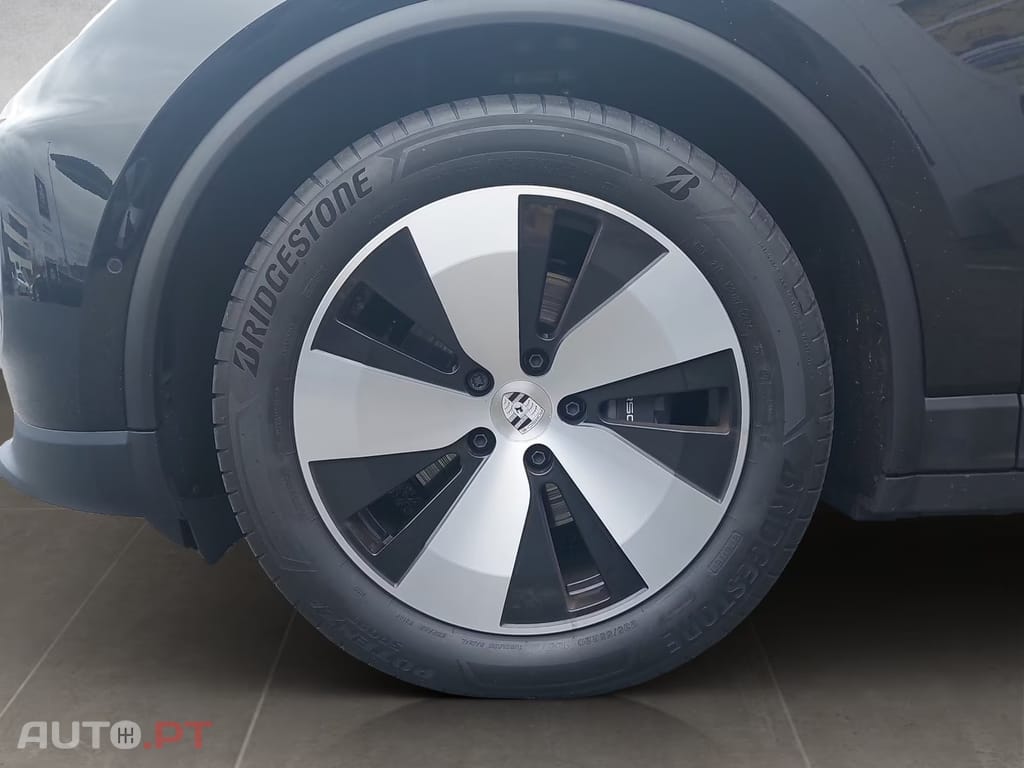 Porsche Macan Bose SportSound